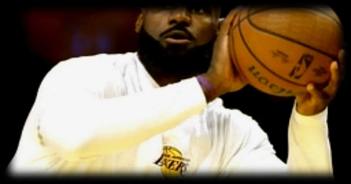 LeBron James quitte les Lakers : les clubs français s'amusent à l'imaginer dans leurs rangs