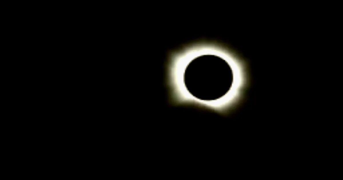 L'équipage du We Explore raconte son expérience unique de l'éclipse solaire totale en pleine mer