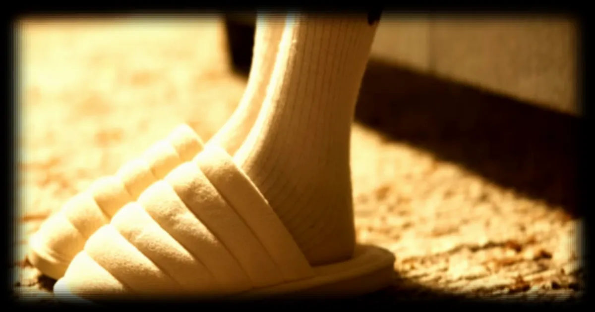 Les bienfaits de dormir avec des chaussettes : un chirurgien explique