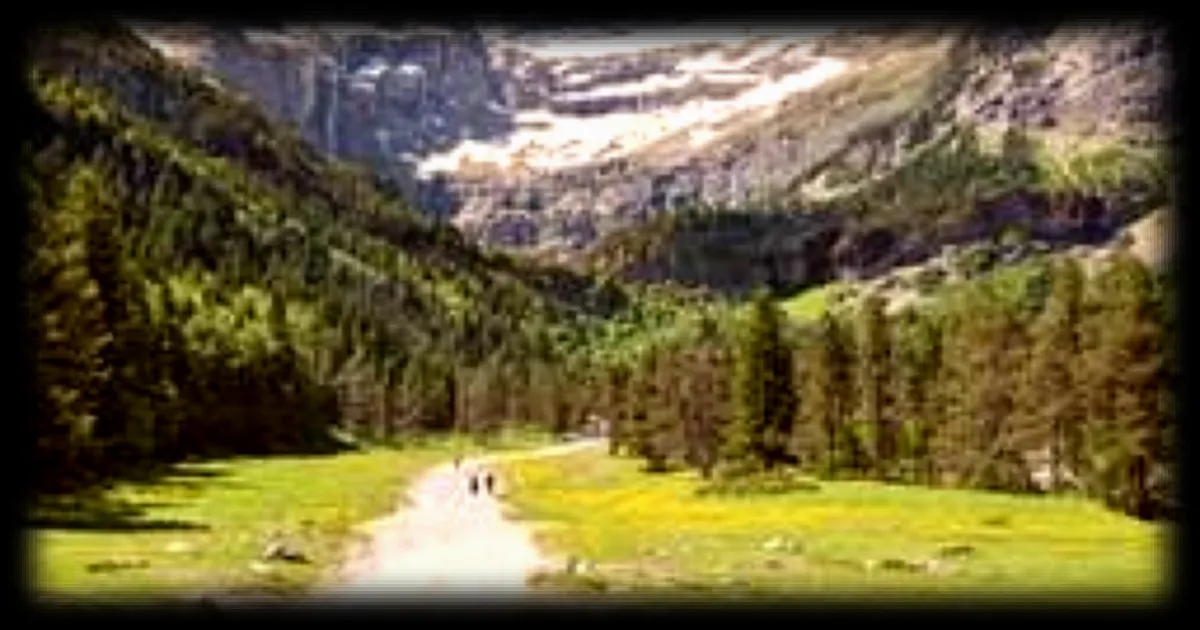 Les cirques de Gavarnie-Gèdre, un site naturel exceptionnel au cœur des Pyrénées
