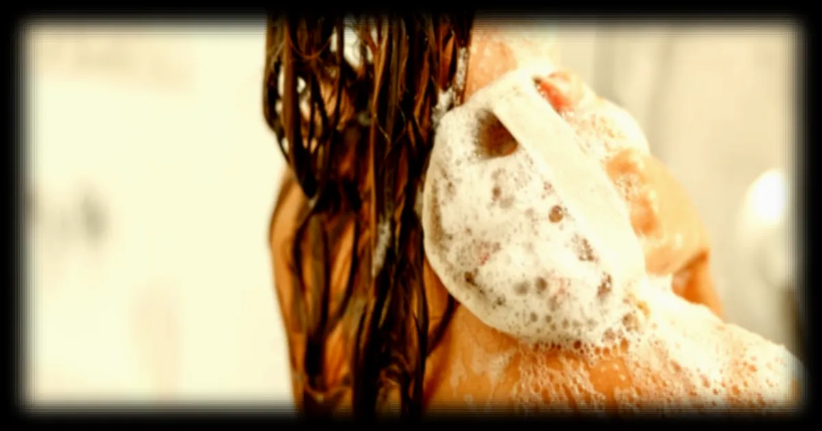 Les douches trop longues : quels risques pour la peau ?