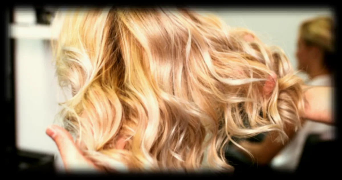 Les erreurs de coiffure qui peuvent vieillir les femmes après 40 ans