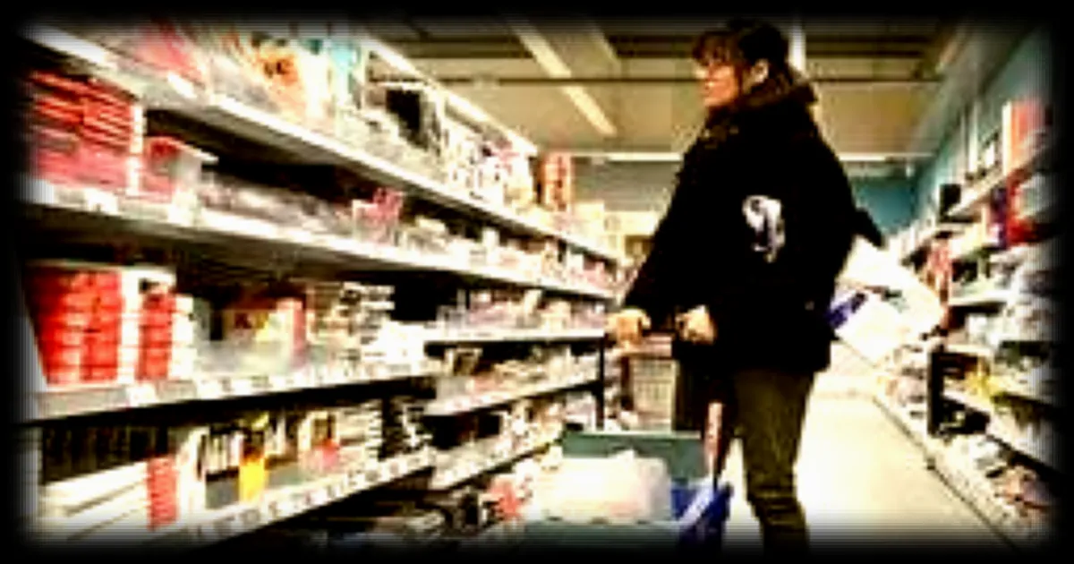 Les Français privilégient les achats en discount et les loisirs haut de gamme selon Ouest France à la une