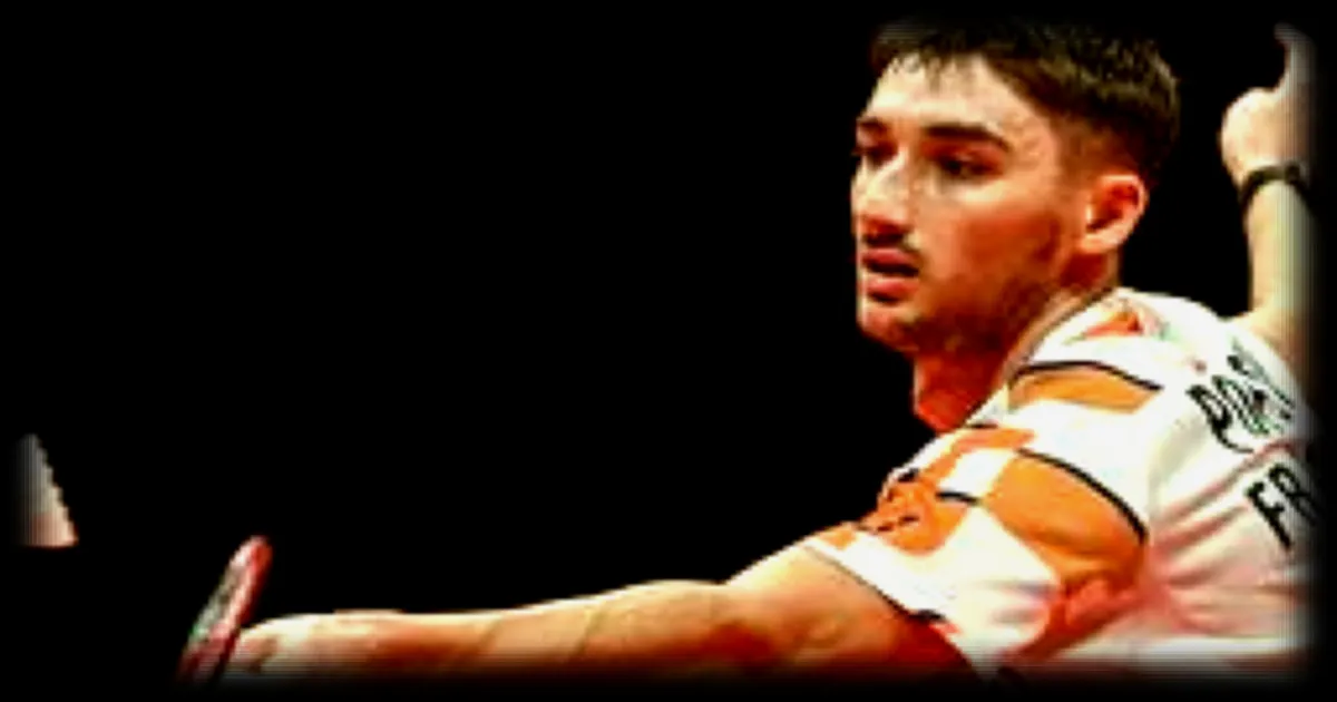 Les frères Popov se défient en demi-finale du championnat d’Europe de badminton