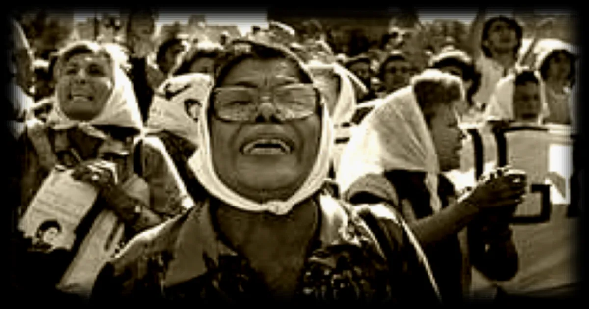 Les Grands-mères de la Place de Mai : un Combat de Cinquante Ans pour Retrouver Leurs Petits-Enfants