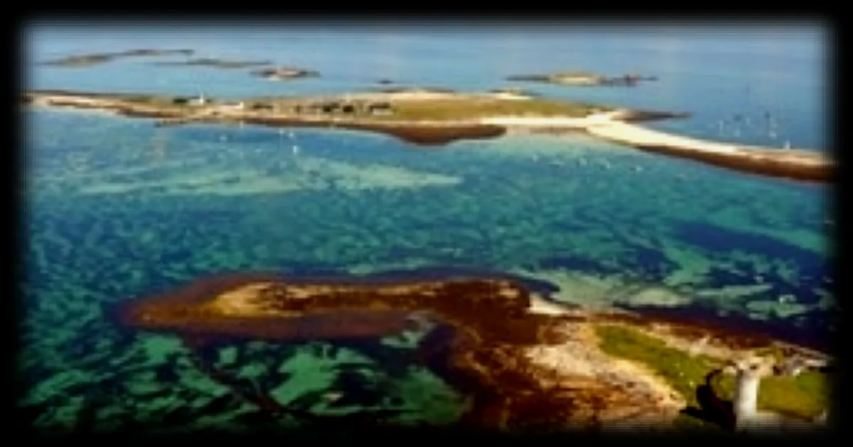 Les îles finistériennes, entre légendes maritimes et territoires insulaires méconnus