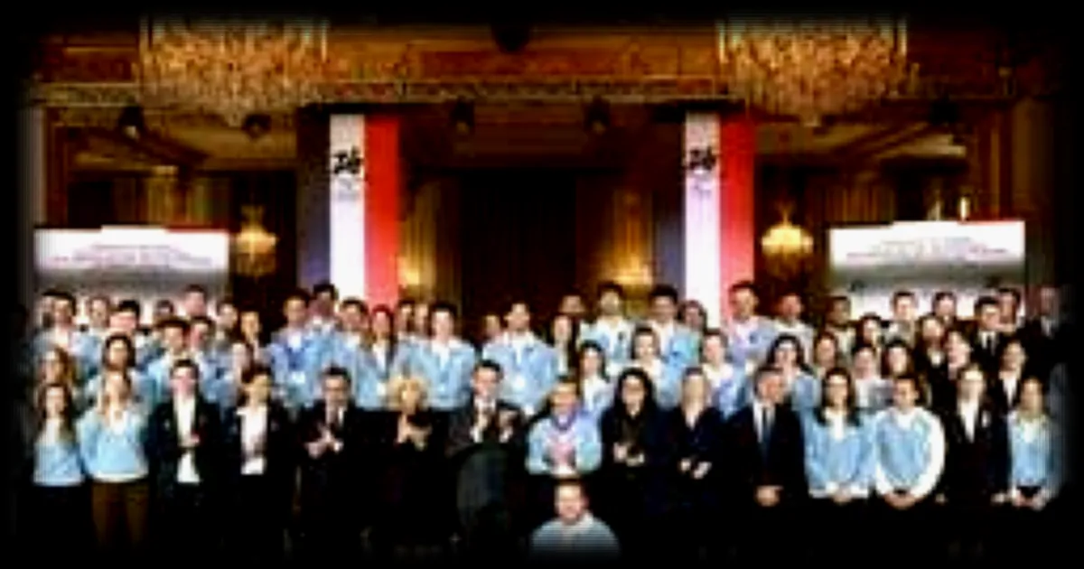 Les médaillés des Jeux de Milan Cortina reçus à l’Elysée