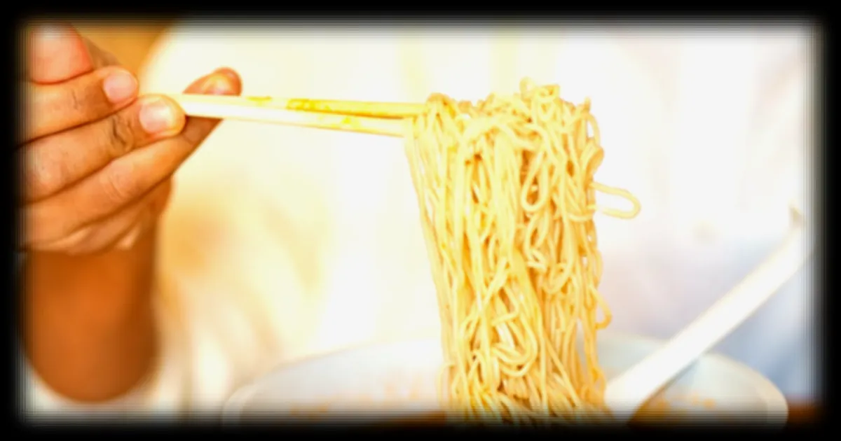 Les nouilles ramen : quel impact sur la santé ? Une diététicienne apporte des éclaircissements