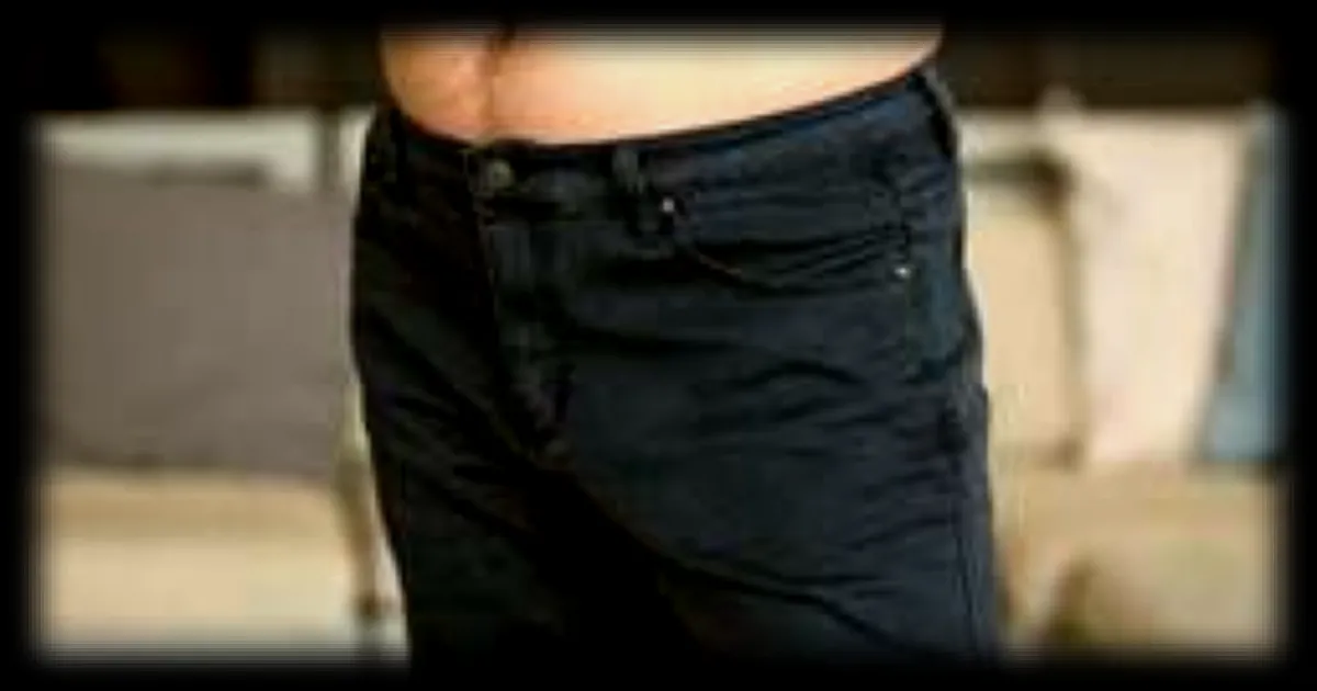 Les peluches ombilicales : pourquoi ces accumulations de fibres dans le nombril des hommes ?