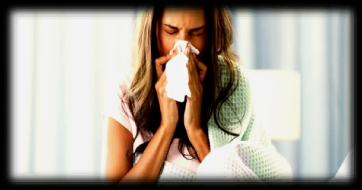 Les premiers symptômes du rhume : les 8 réflexes à adopter pour limiter la maladie, selon les conseils d'une généraliste