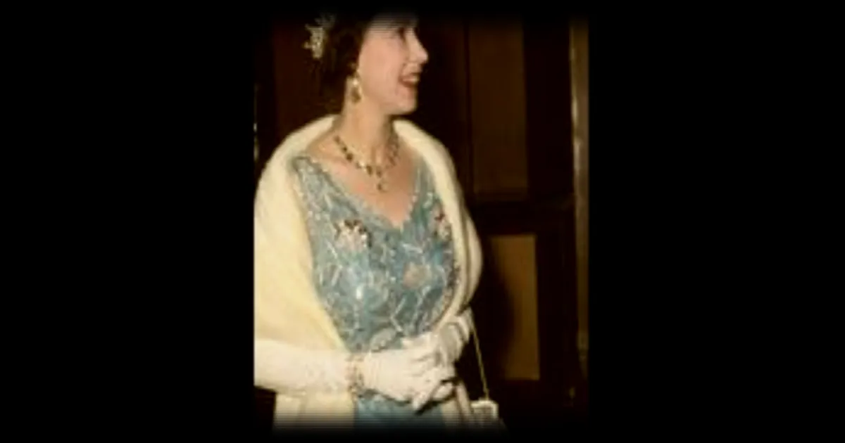 Les secrets de la garde-robe de la Reine Elizabeth II révélés