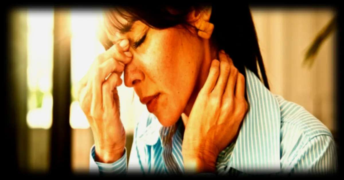 Les signes d'AVC : un cardiologue met en garde et appelle à l'action immédiate