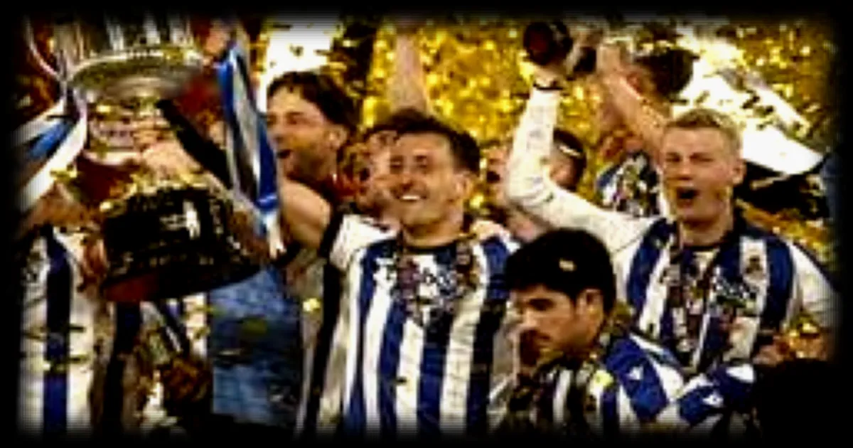 Les supporters de la Real Sociedad célèbrent leur victoire en Coupe du Roi dans les rues de Saint-Sébastien