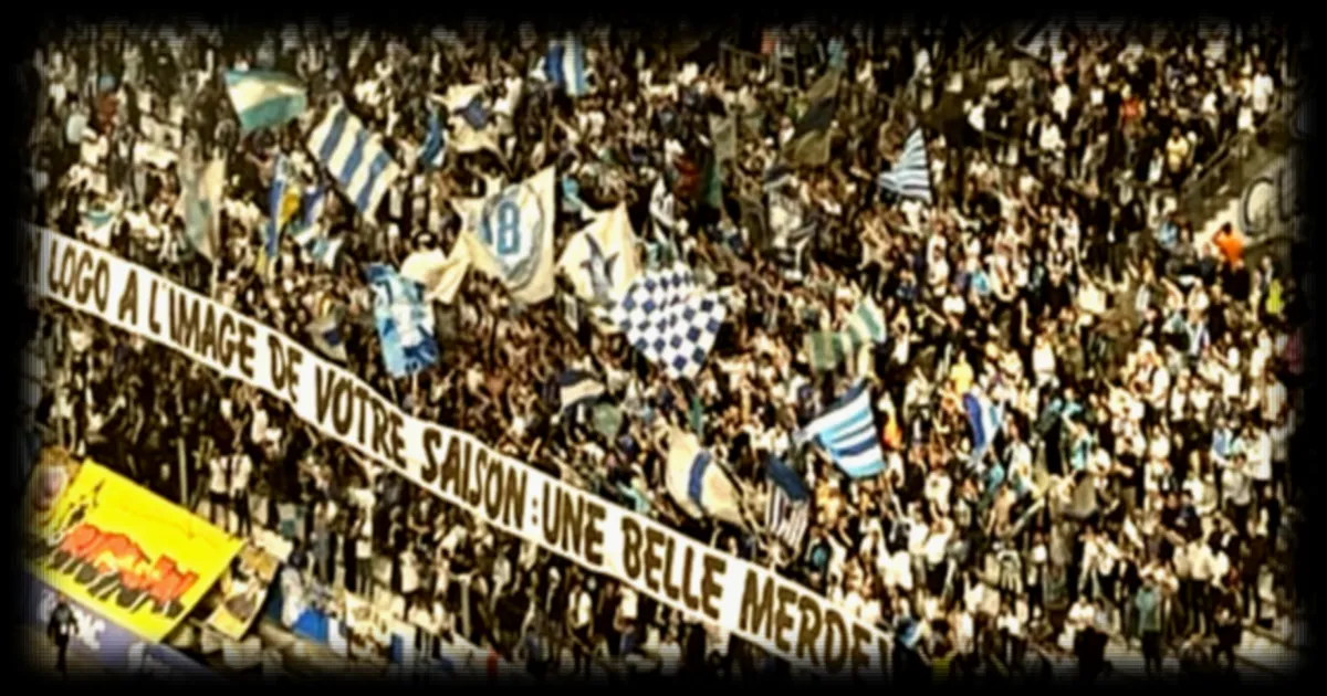 Les supporters de l'OM expriment leur mecontentement face au nouveau logo du club