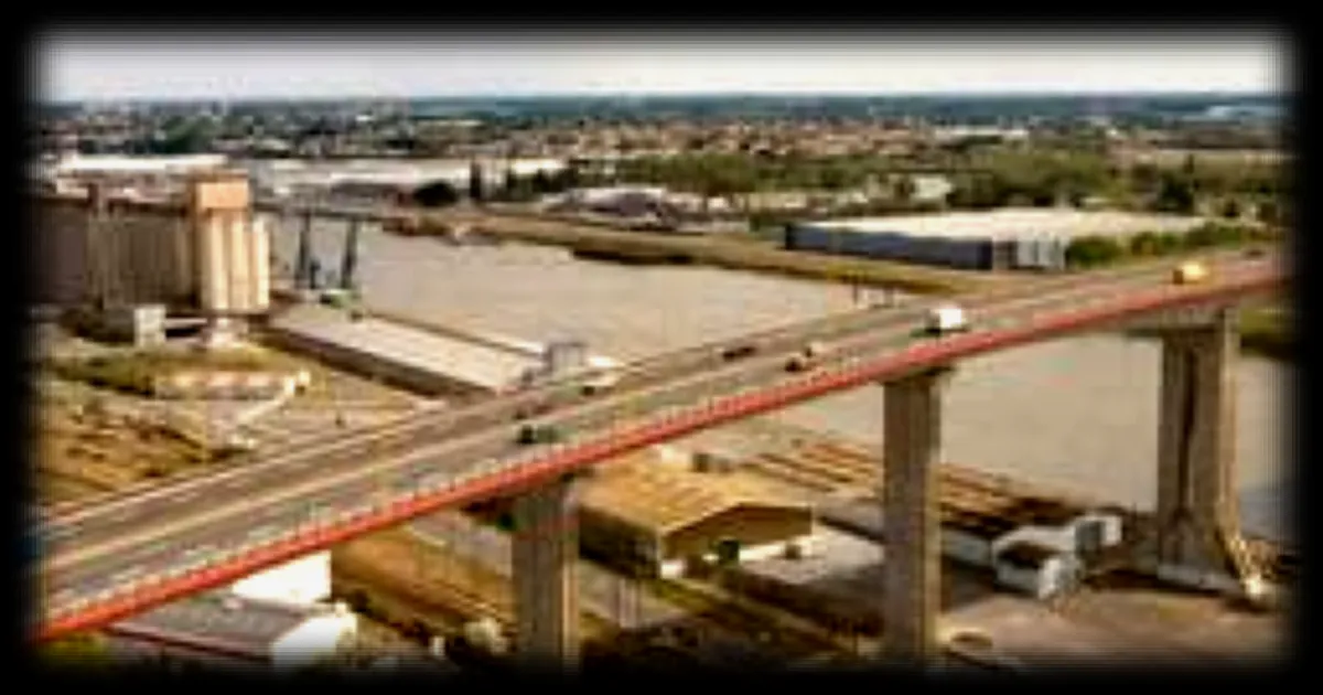 Les transporteurs routiers des Pays de la Loire prevoient des barrages filtrants sur le peripherique nantais le 31 mars