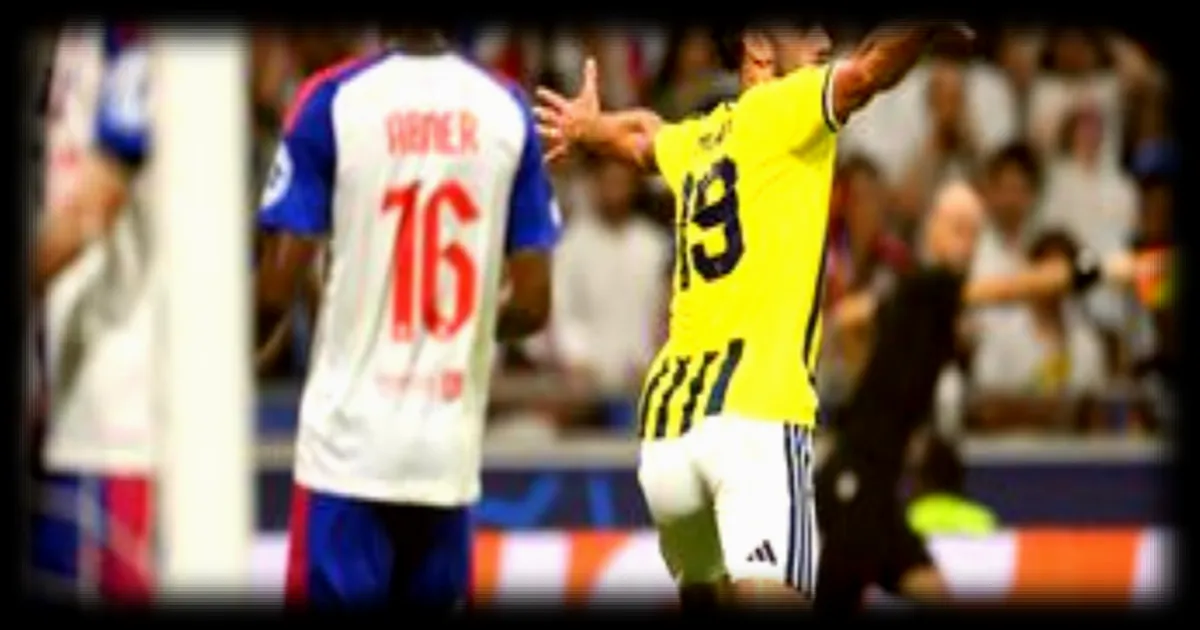 Ligue des champions : l'OL éliminé par Fenerbahçe en barrages et relégué en Ligue Europa