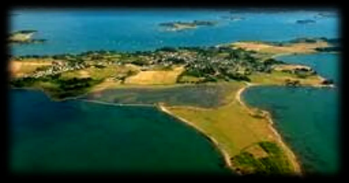 L'île voisine de Vannes, berceau de nombreux capitaines : un passé maritime préservé