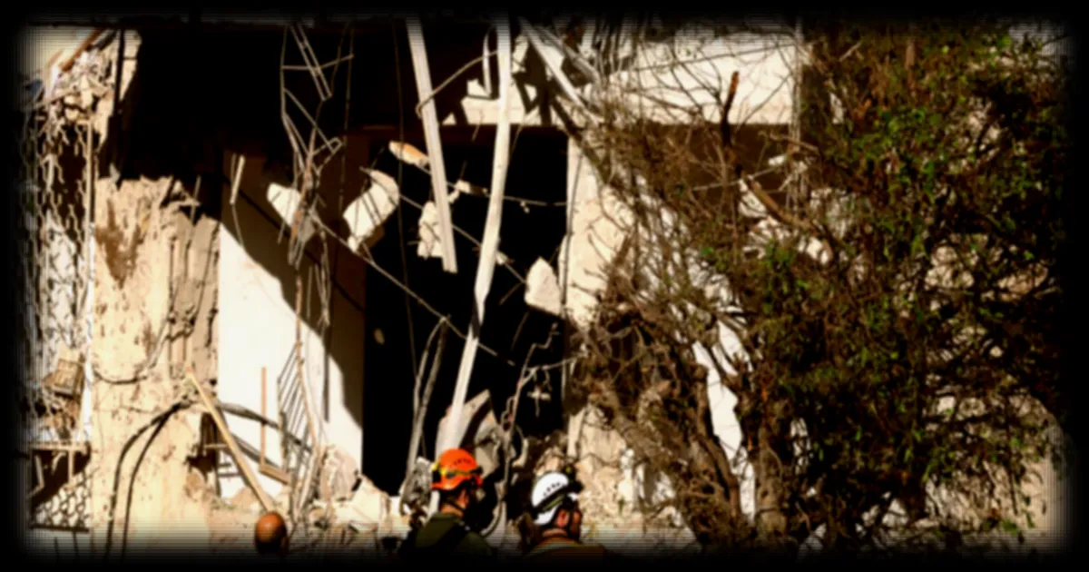 L'Iran menace Israël de frappes en soutien aux Libanais et Palestiniens : tensions exacerbées au Moyen-Orient