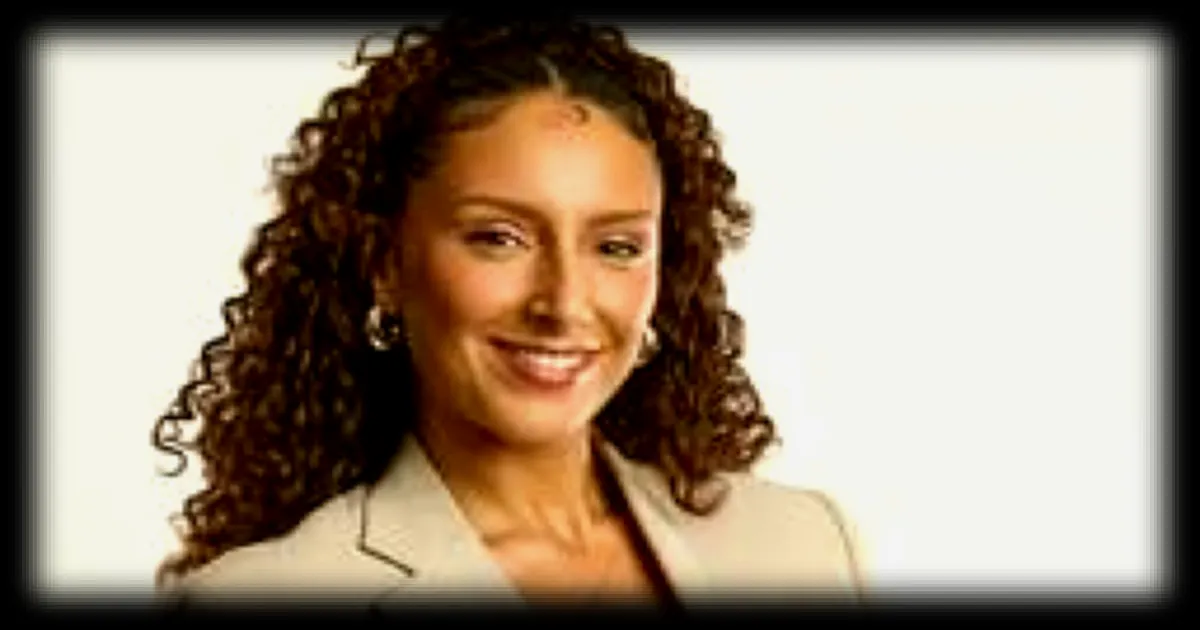 Lisa Debernard, journaliste de SQOOL TV, partage sa vision de l’école du futur lors d'un entretien exclusif