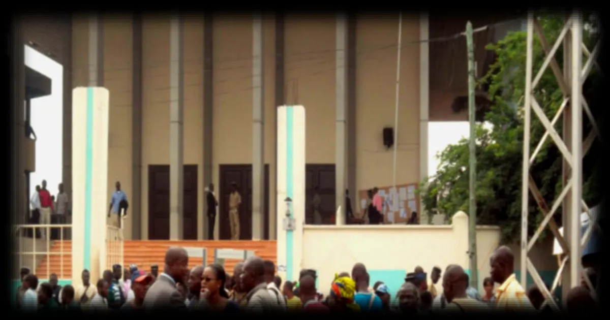 Lomé réagit à l'arrestation de deux journalistes français au Togo