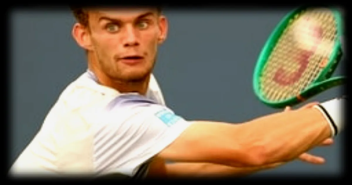Luca Van Assche élimine Cameron Norrie au premier tour de l'US Open 2026