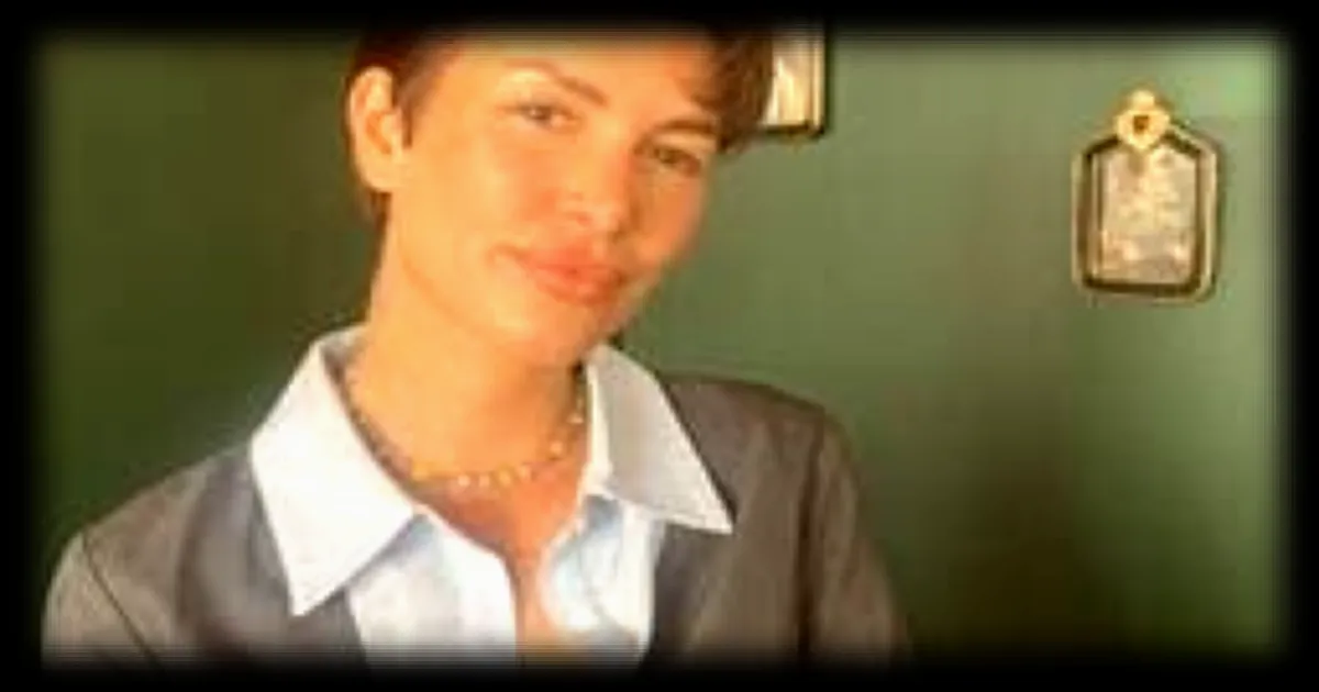 Maëva Martinez, de star de télé-réalité à l'enfance difficile : un parcours entre succès éphémère et lutte contre les dettes