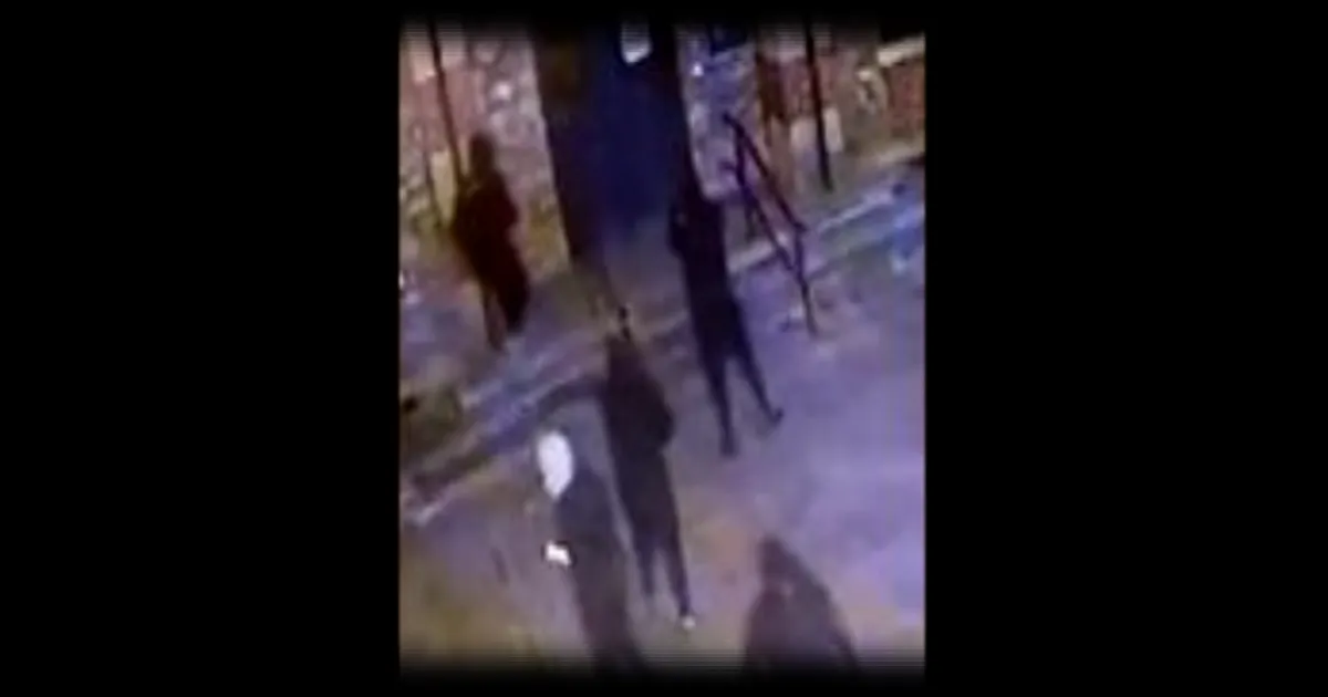 Mairie de Fresnes saccagée : une vingtaine de personnes encagoulées impliquées