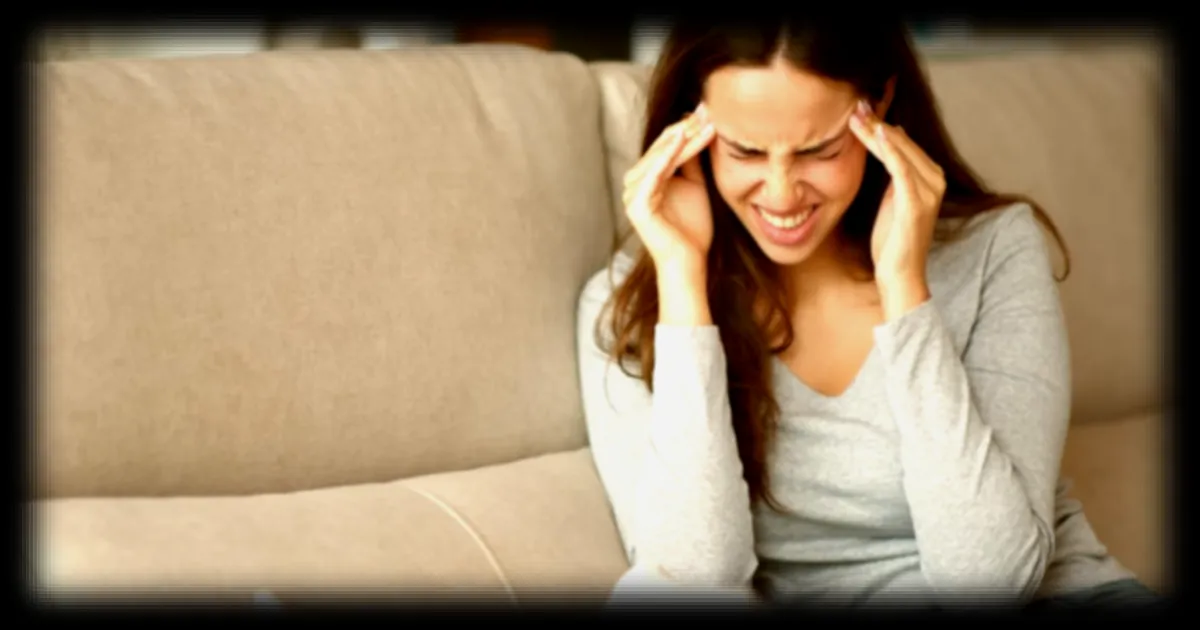 Mal de tête foudroyant : un signe d'alerte pour un saignement cérébral grave selon Top Santé