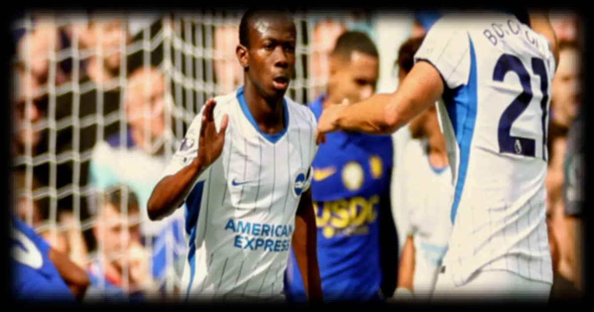 Malick Yalcouyé, buteur en Premier League avec Brighton, au cœur d’une polémique sur son âge