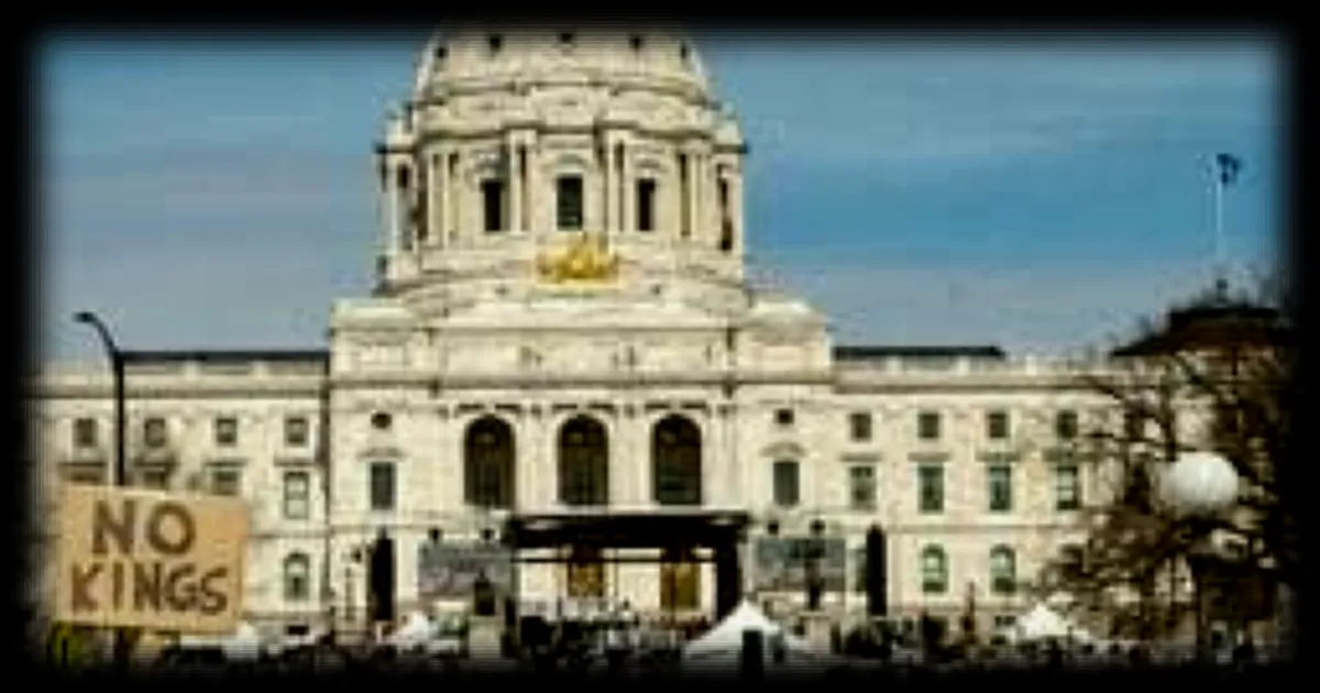 Manifestation « No Kings » : des milliers d’Américains dénoncent les politiques de Donald Trump