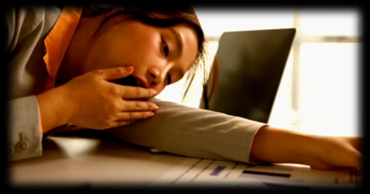 Manque de sommeil et prise de poids : les explications d'une diététicienne
