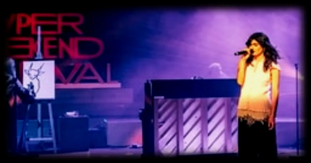 Marguerite enchante l'Hyper Weekend Festival avec ses fées sur France 4