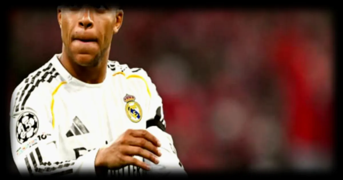 Mbappé sous le feu des critiques après une escapade en Sardaigne : les supporters du Real Madrid réclament son départ