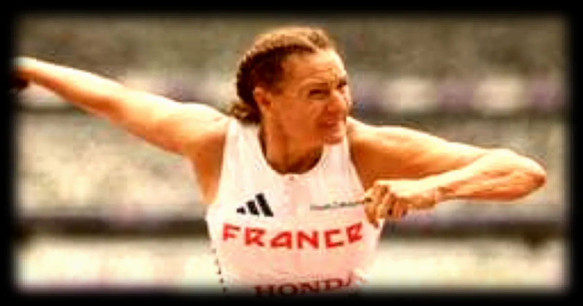 Mélina Robert-Michon bat à nouveau son record des lancers de disque à 46 ans