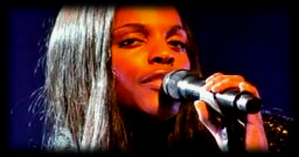 Mentissa, chanteuse de « The Voice », rejoint le casting d'« Ici tout commence » sur TF1