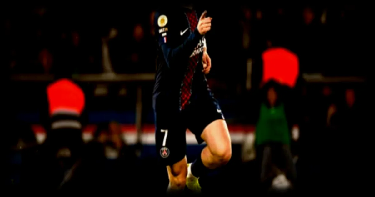 Mercato : Arsenal vise Khvicha Kvaratskhelia, mais le PSG ne lâche pas son attaquant géorgien