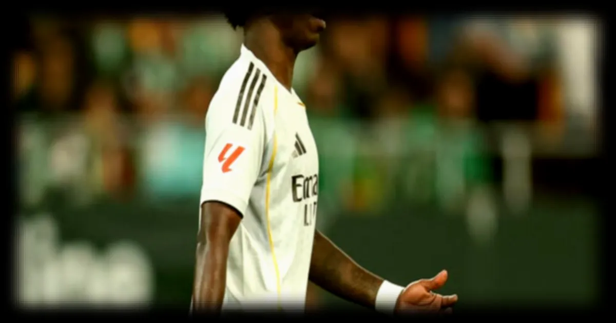 Mercato : Vinicius de plus en plus séduit par l’idée de rejoindre Arsenal si le Real Madrid ne cède pas
