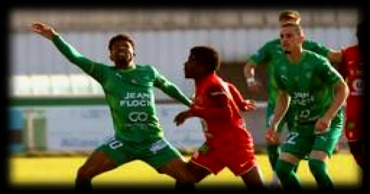 National 2 : Locminé et Saumur se séparent sur un score nul (0-0) à domicile