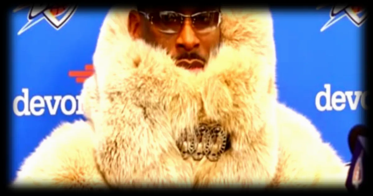 NBA : Shai Gilgeous-Alexander surprend en conférence de presse avec une tenue "Winnie l'Ourson"