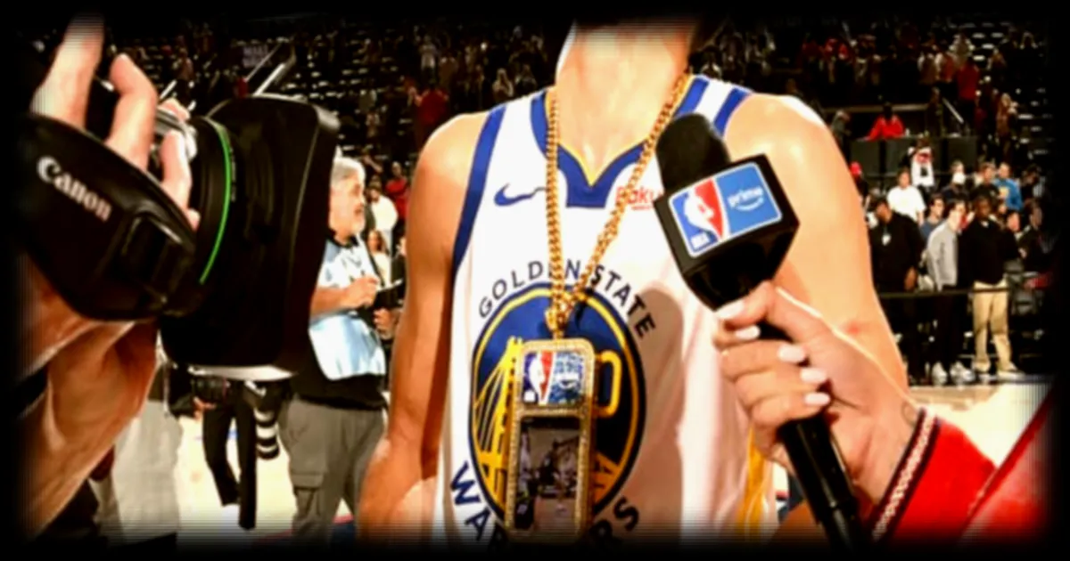 NBA : Stephen Curry maintient les Warriors en vie dans le playin en étant éternellement décisif