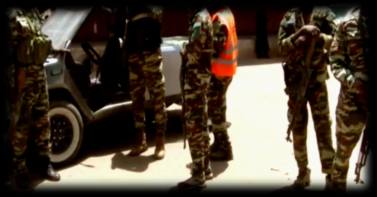 Niger : l’armée enterre ses morts après des attaques jihadistes meurtrières