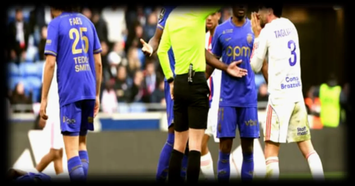 OL-Monaco: Nicolas Tagliafico suspendu trois matchs, Pocognoli et Maciel un match