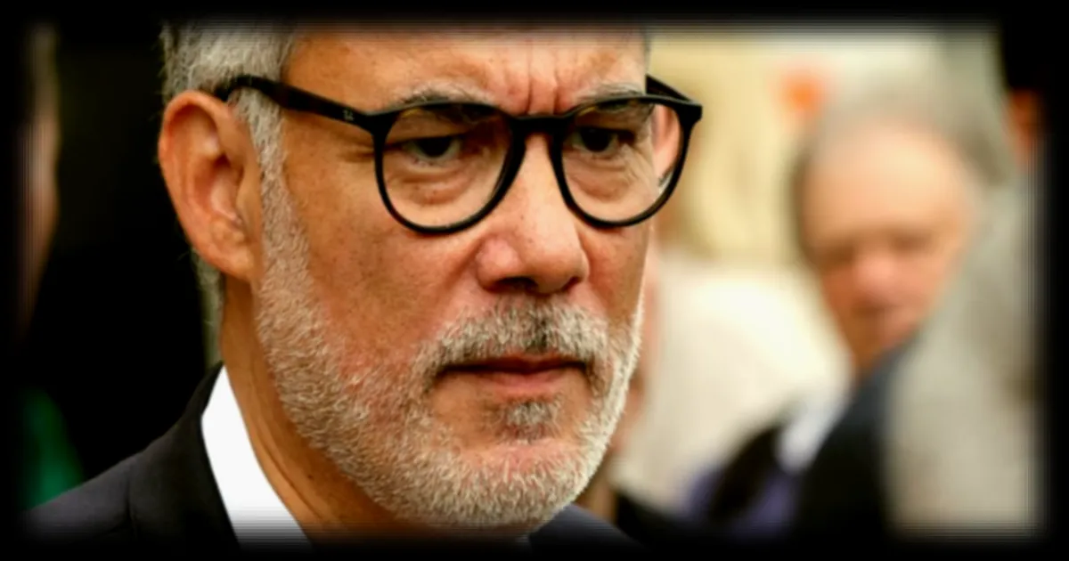 Olivier Faure table sur l’effondrement du « bloc central » et mise sur le PS pour 2027