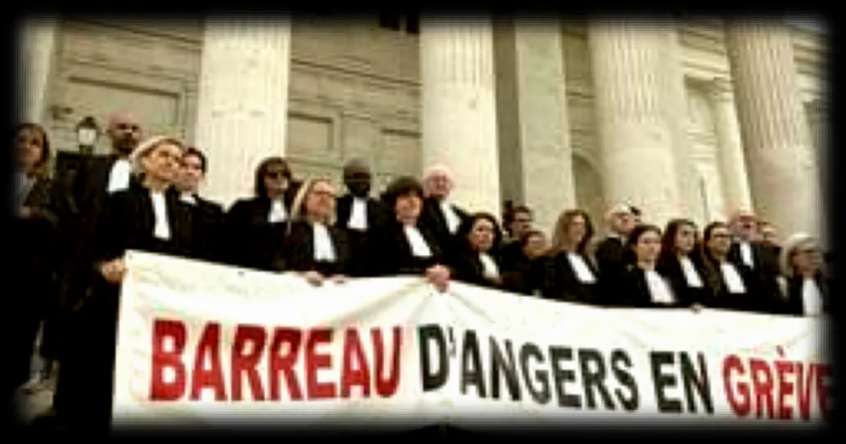 Opposés au projet de réforme de la justice criminelle, les avocats d'Angers restent mobilisés