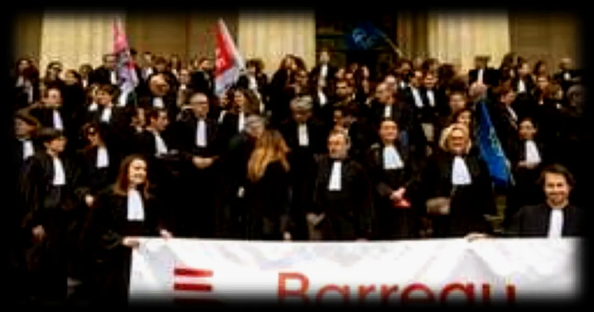 Opposition des avocats au projet de loi sur la justice criminelle : explications de Julie Couturier, presidente du Conseil national des barreaux
