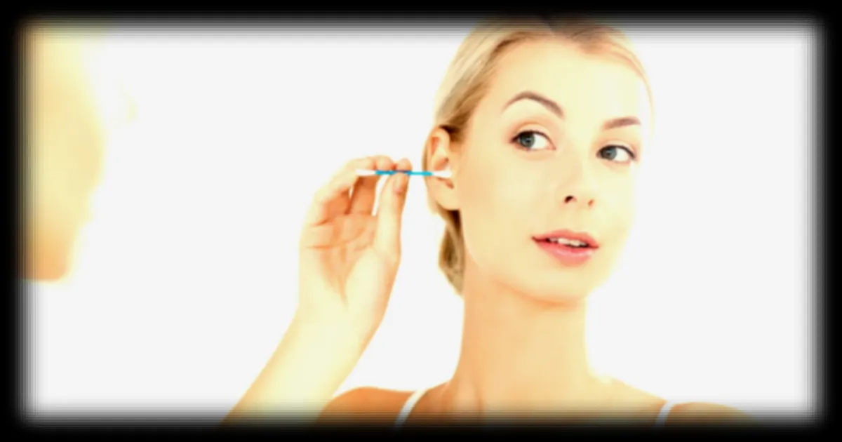 Oreilles bouchées : comment les déboucher sans risque, selon les spécialistes ORL
