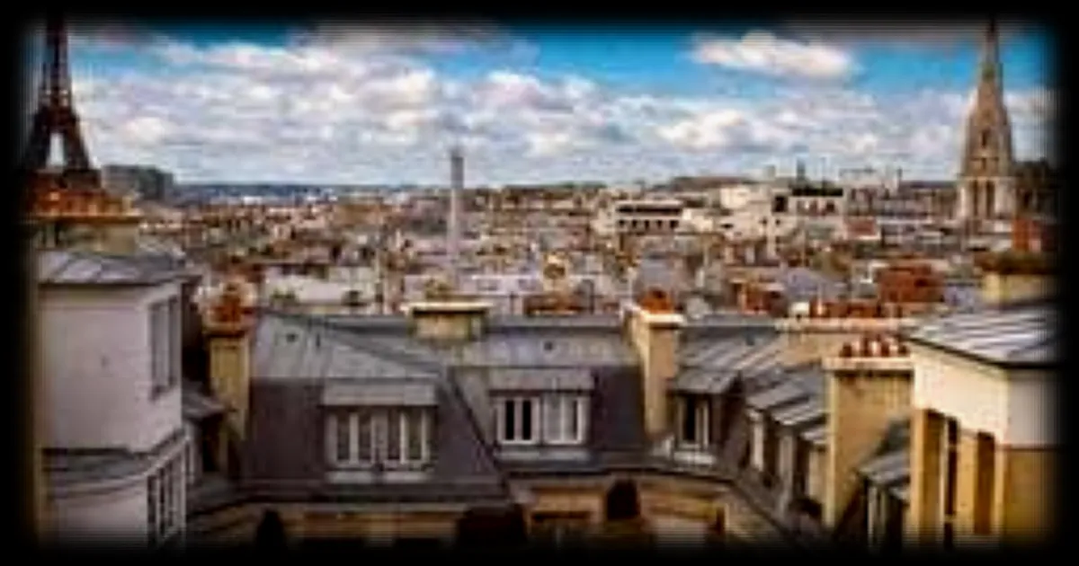 Paris : pourquoi la majorité des toits sont-ils gris ?