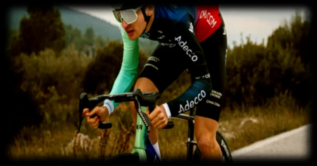 Paul Seixas, l'enfant prodige du cyclisme français, sous le feu des projecteurs internationaux