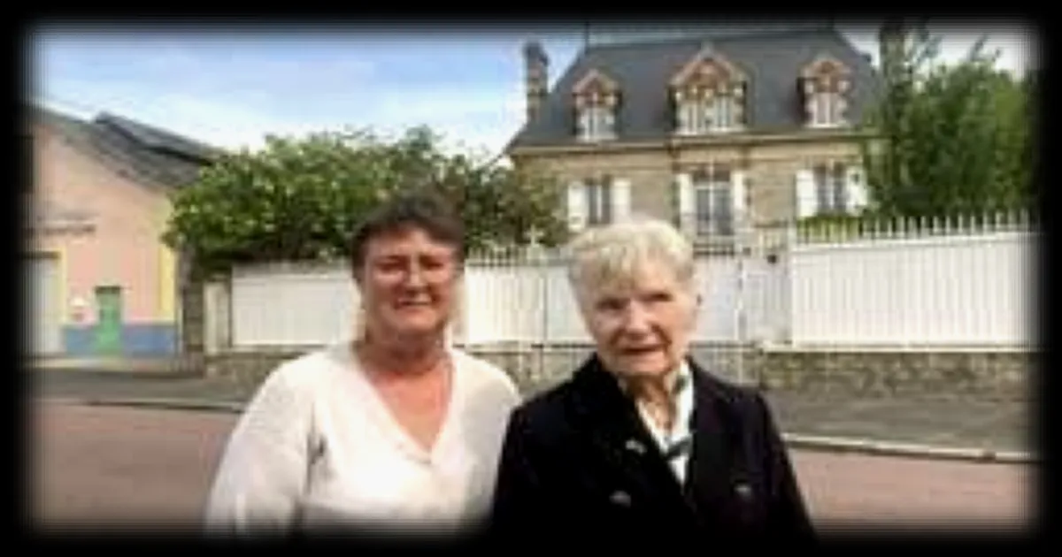 Paulette Sans-Refus, 13 ans, dépouille un soldat allemand aux cartes en 1944 à Carentan