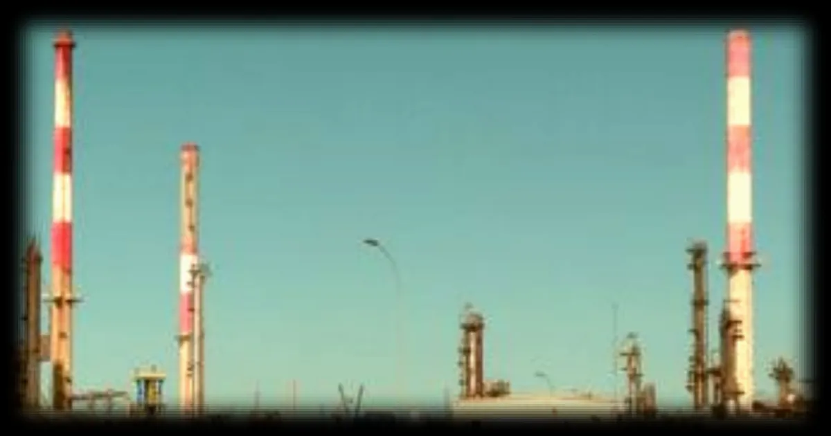 Pénurie de carburant : TotalEnergies alerte, Macron assure la stabilité